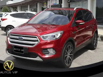 Ford Escape Titanium 2019, rojo, foto 1